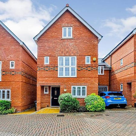 Entire House Sleeps 8 Near The River Thames Maidenhead Extérieur photo