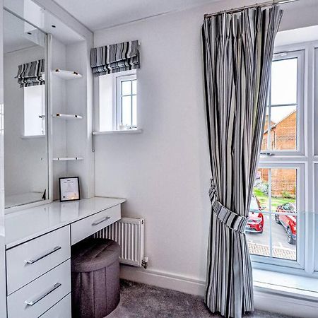 Entire House Sleeps 8 Near The River Thames Maidenhead Extérieur photo