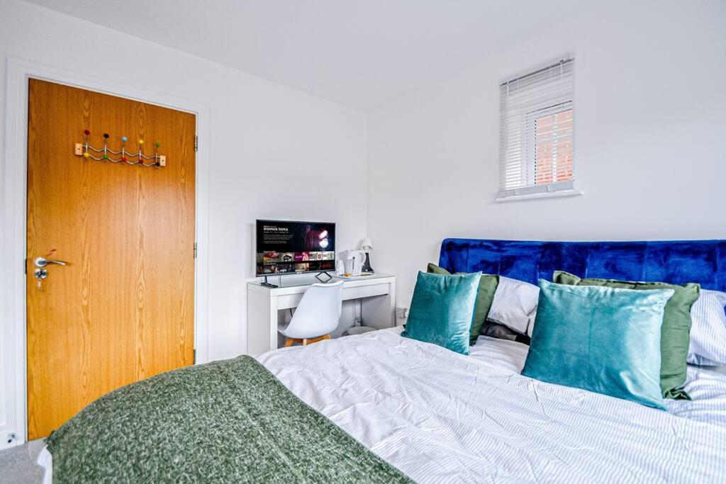 Entire House Sleeps 8 Near The River Thames Maidenhead Extérieur photo
