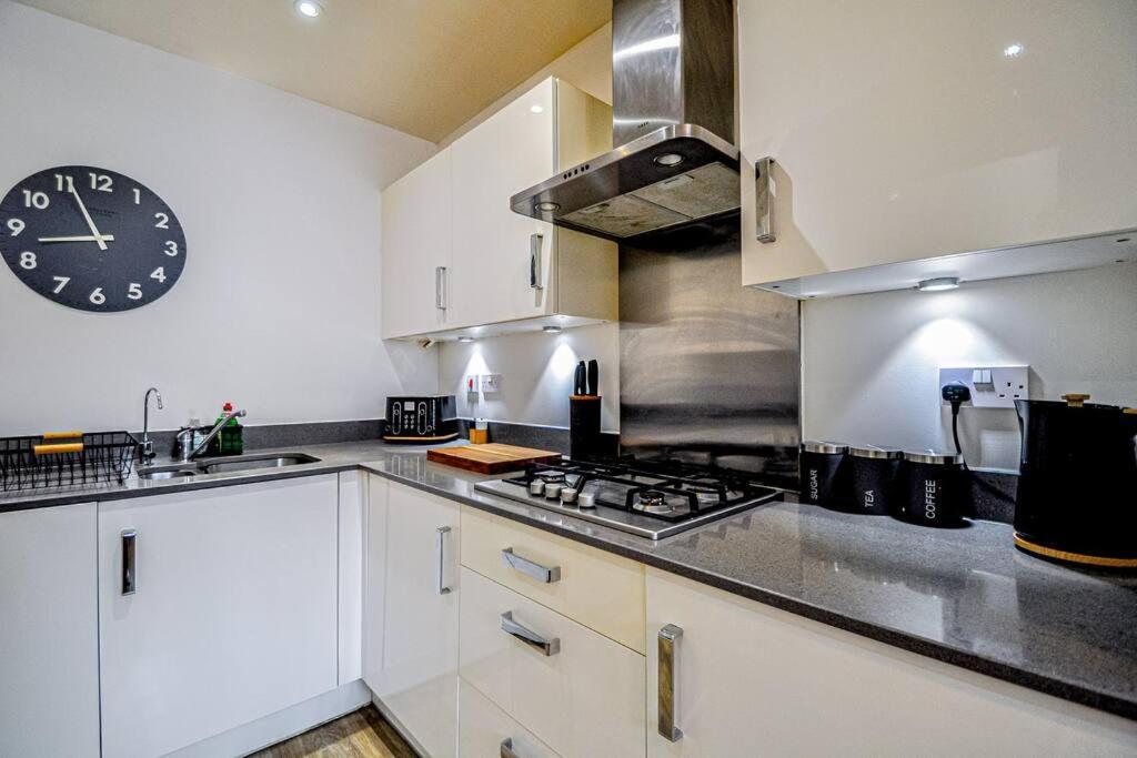 Entire House Sleeps 8 Near The River Thames Maidenhead Extérieur photo