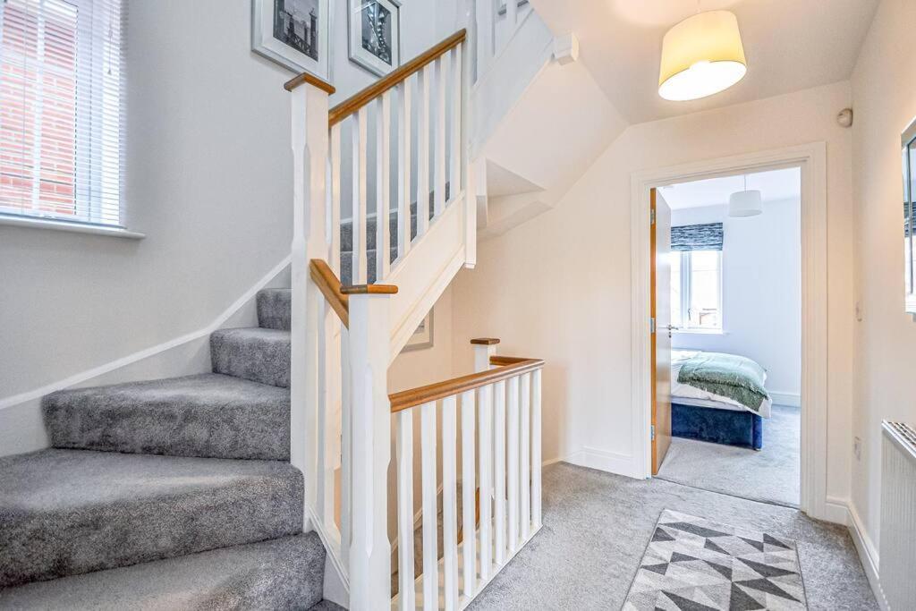 Entire House Sleeps 8 Near The River Thames Maidenhead Extérieur photo