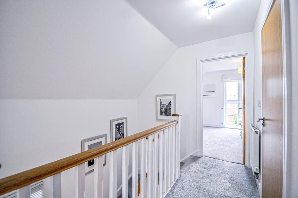 Entire House Sleeps 8 Near The River Thames Maidenhead Extérieur photo