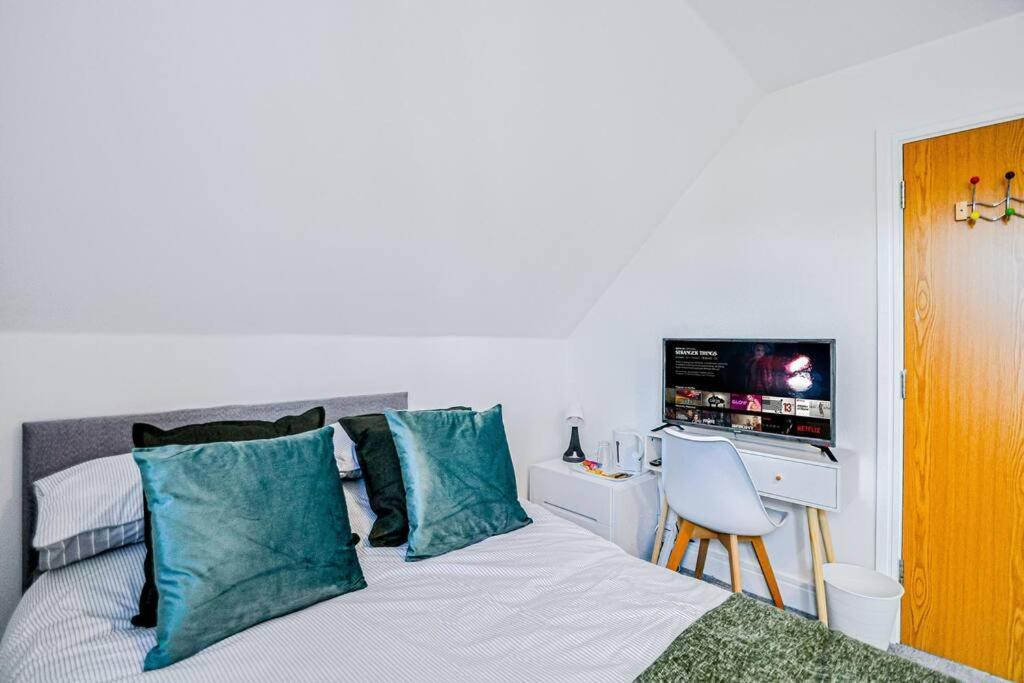Entire House Sleeps 8 Near The River Thames Maidenhead Extérieur photo