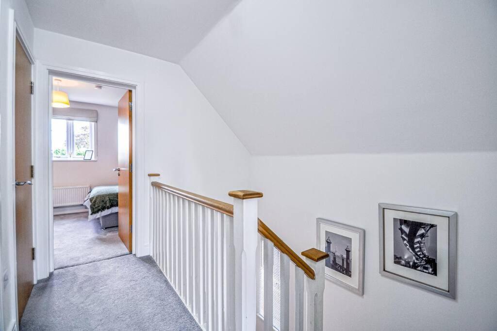 Entire House Sleeps 8 Near The River Thames Maidenhead Extérieur photo