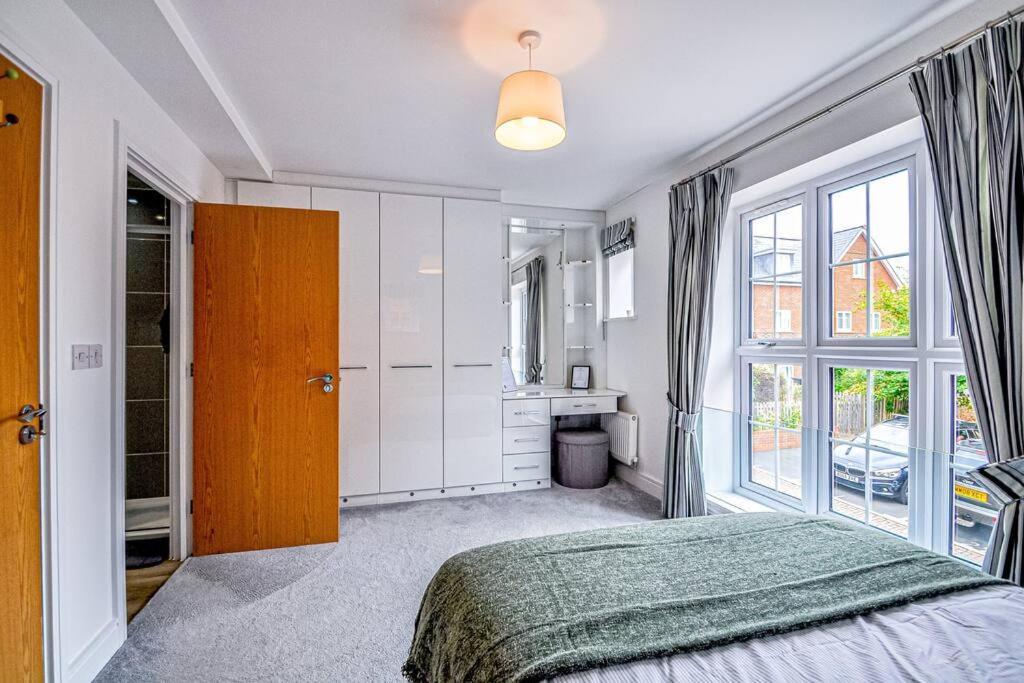 Entire House Sleeps 8 Near The River Thames Maidenhead Extérieur photo