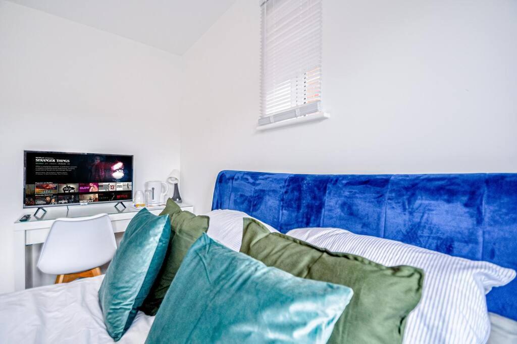 Entire House Sleeps 8 Near The River Thames Maidenhead Extérieur photo