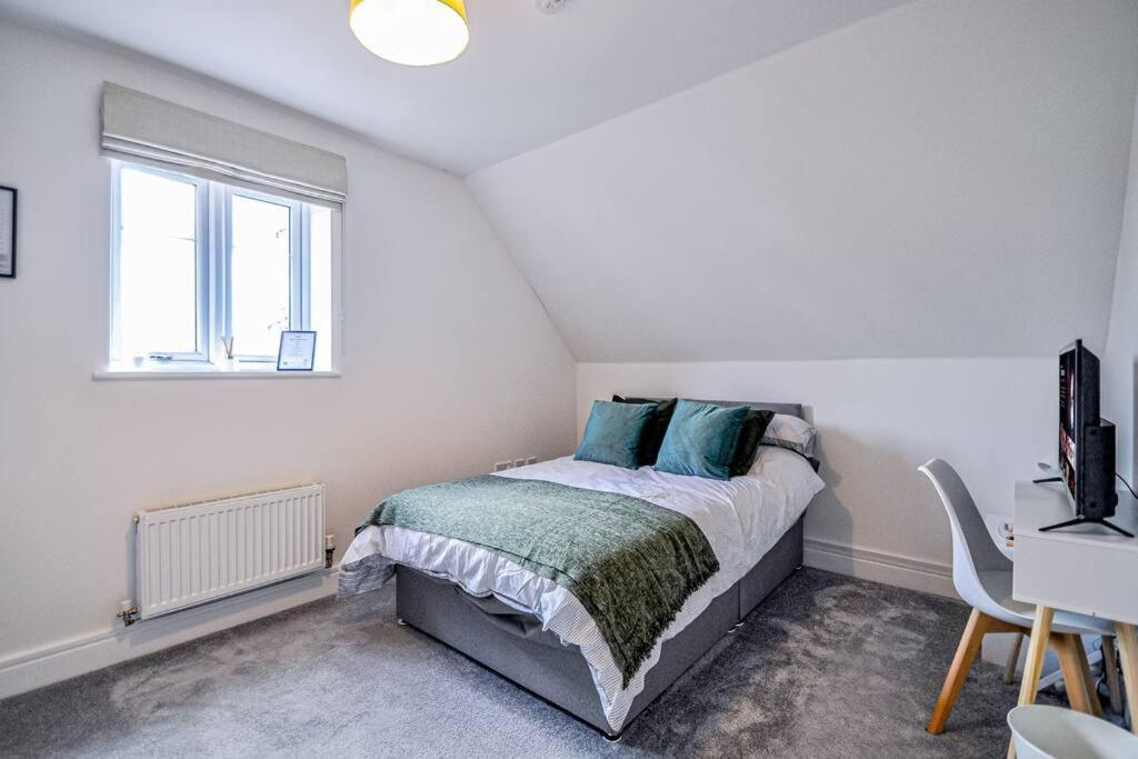 Entire House Sleeps 8 Near The River Thames Maidenhead Extérieur photo