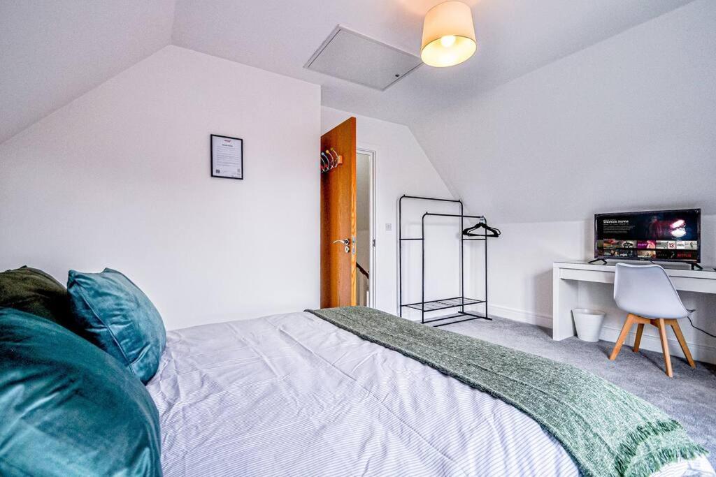 Entire House Sleeps 8 Near The River Thames Maidenhead Extérieur photo